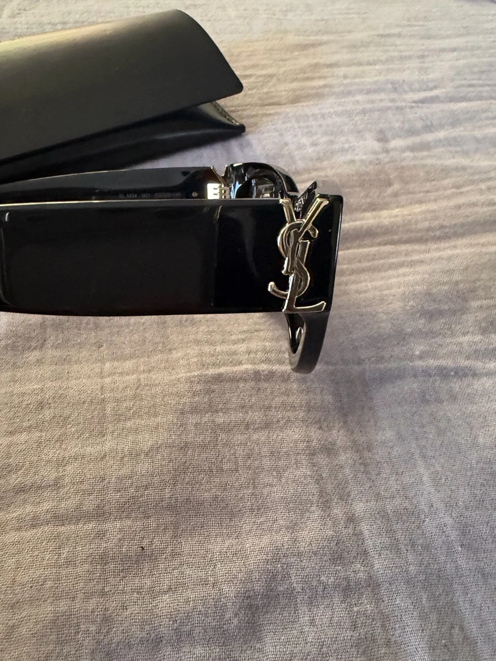 Saint Laurent Glossy Black Cat-Eye Sunglasses SLM94